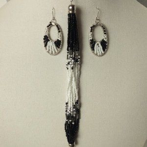 Black and White Seed Bead Bracelet and Earring Set